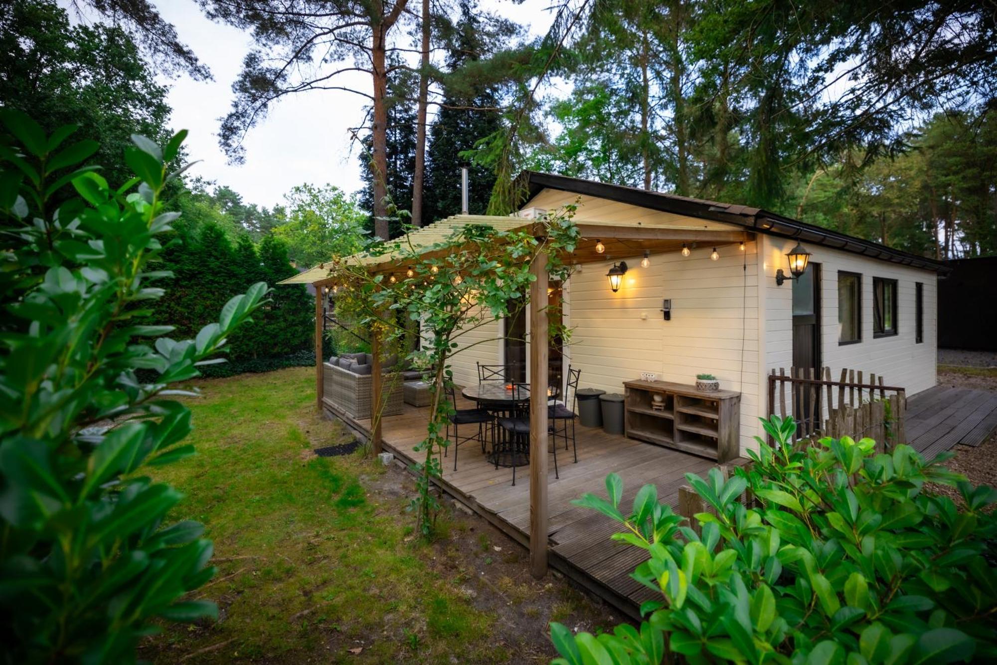 Chalet De Bosuil Zutendaal Eksteriør billede